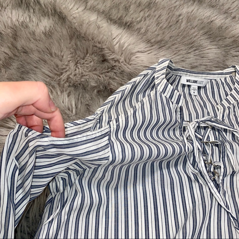 NEW William Rast Blouse - Picture 4 of 7